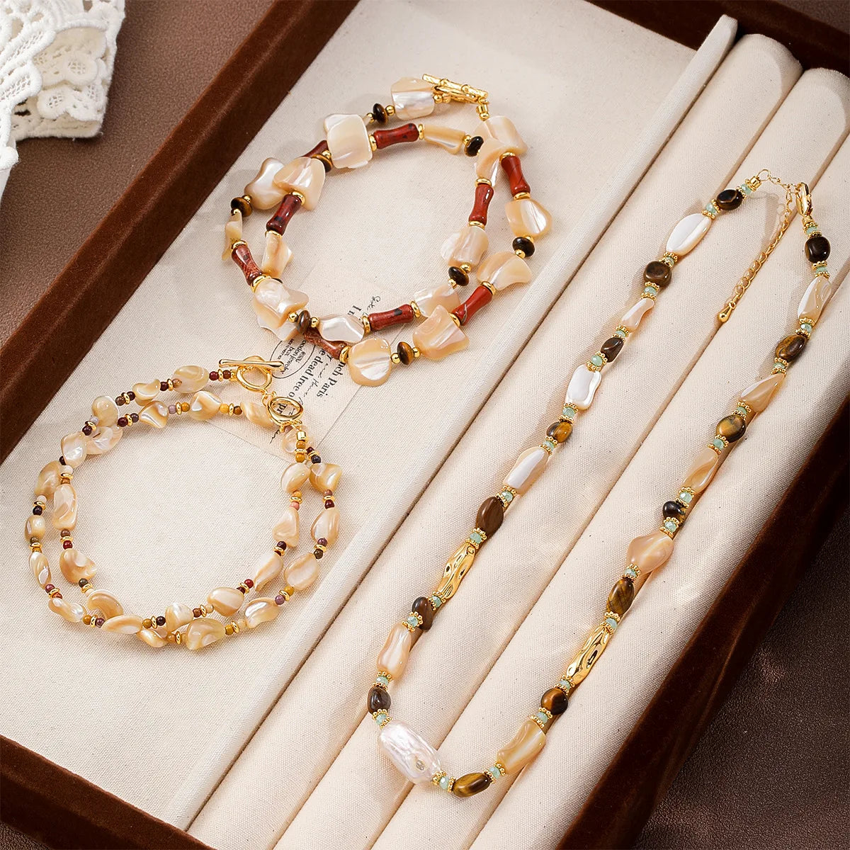 Fashion Tiger Eye Stone Baroque Pearl Mother of Pearl Necklaces for Girls Elegant Jewelry for Women Ladies Wholesale Bulk