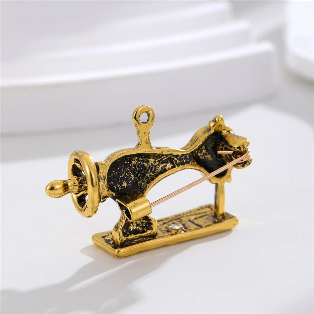 Fashion Sewing Machine Elegant Brooches for Girls Vintage Retro Pins Jewelry for Women Ladies Accessories Chinese Supplier