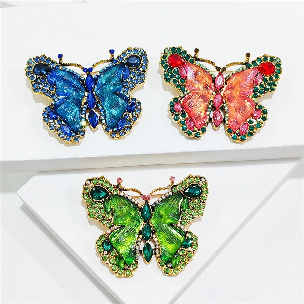 Fashion Butterfly Lustrous Sweet Butterfly Brooches for Girls Elegant Pins Jewelry for Women Ladies Accessories New Design