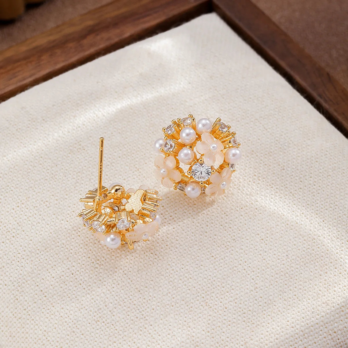 Female Ball Shape Pearl Stud Earring Factory Price Low MOQ in Stock Elegant Trendy Dainty Charms Jewelry for Women Causal Party
