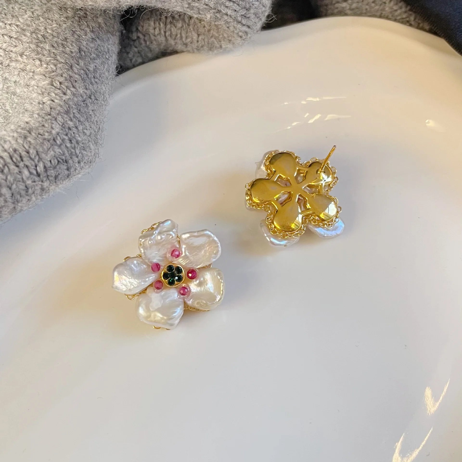 Fashion Flower Copper 18K Gold Freshwater Pearl Stud Earrings for Girls Sweet S925 Jewelry for Women Ladies Wholesale Bulk