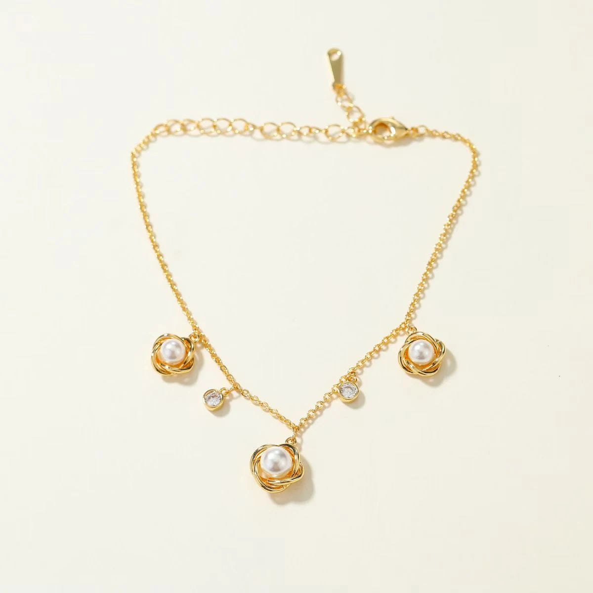 Luxury Simple Minimalistic Elegant Bracelets for Girls Charms Dainty Jewellry for Women Ladies Accessories Female Wholesale