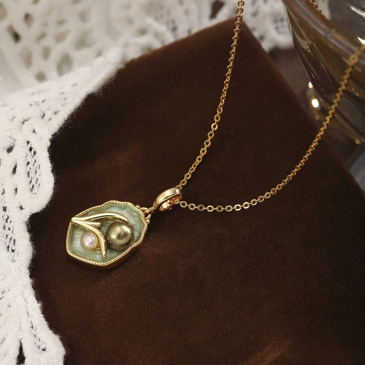 Fashion Freshwater Pearl Copper 18K Gold Plated Necklaces for Girls Vintage Luxury Jewelry for Women Ladies Wholesale Bulk
