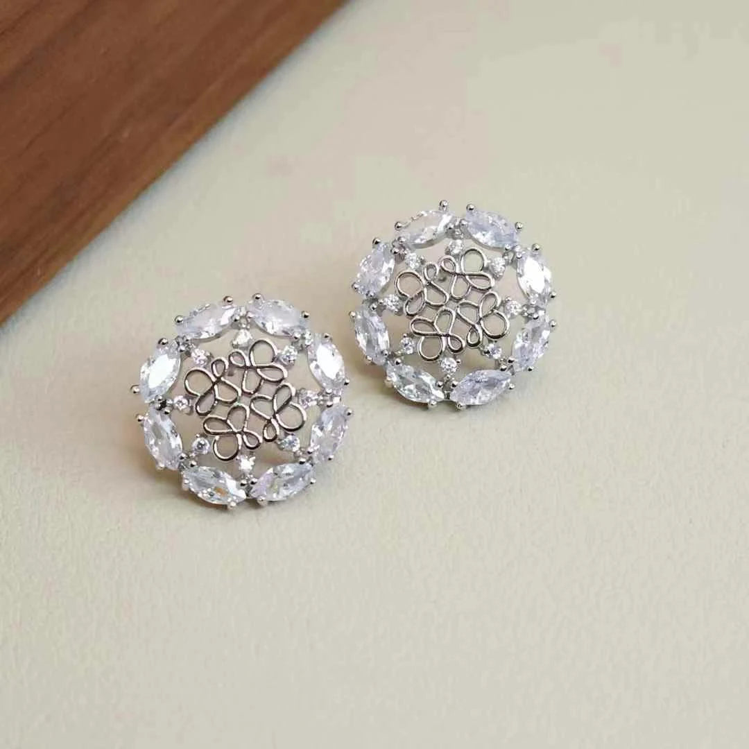 Women Flower Shape Print New Design Small Stud Earring Elegant Graceful Fashion Wholesale Lightweight Daily Jewelry Accessories