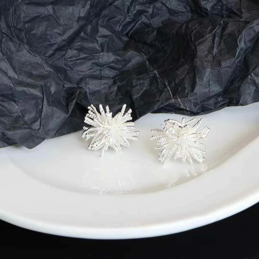 Ladies Hot Sale New Design High Quality Small Stud Earring Fashion Chic Elegant Wholesale Jewelry Accessories for Causal Holiday