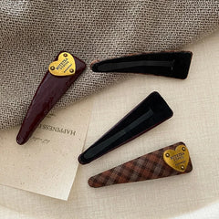 Female Brown Plaid Golden Heart Letter Snap Clips Fashion Elegant Simple Bulk Order in Stock Hairpins Accessory for Women Daily