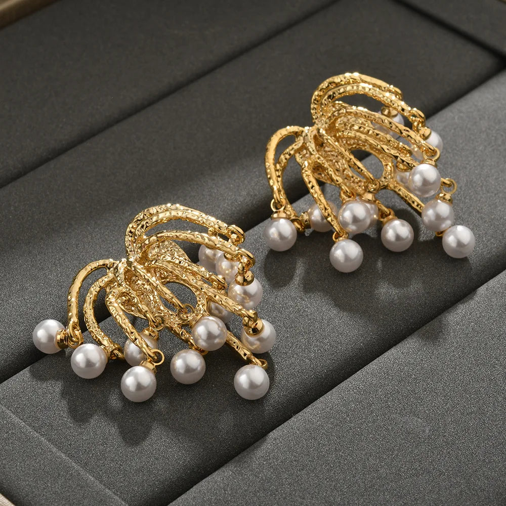 French Retro Brilliant Fireworks Pearl Tassels Stud Earrings Light Luxury Niche Design Fashion Ear Jewelry for Women Wholesale