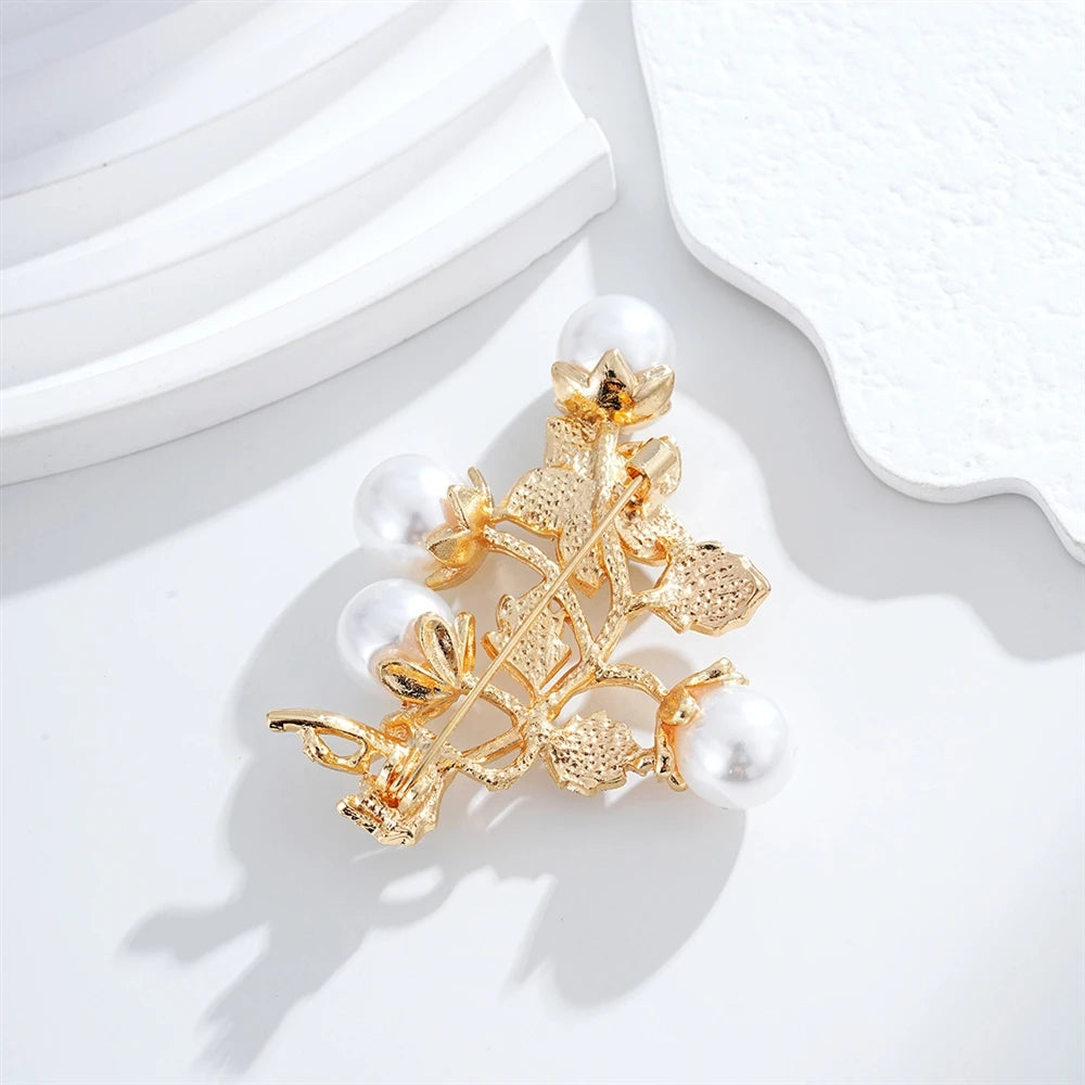 Fashion Elegant Flowers Sweet Graceful Charms Brooches for Girls Trendy Pins Jewelry for Women Ladies Accessories Classic
