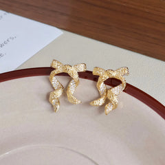 Sweet Bowknot Dainty Luxury Butterfly Golden Drop Earrings for Girls Elegant Jewelry for Women Ladies Accessories Wholesale