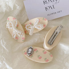 Elegant Graceful Glitter Sparkle Alligator Hair Clips Cute Sweet Flower Imitation Pearl Women's Hair Accessories for Parties