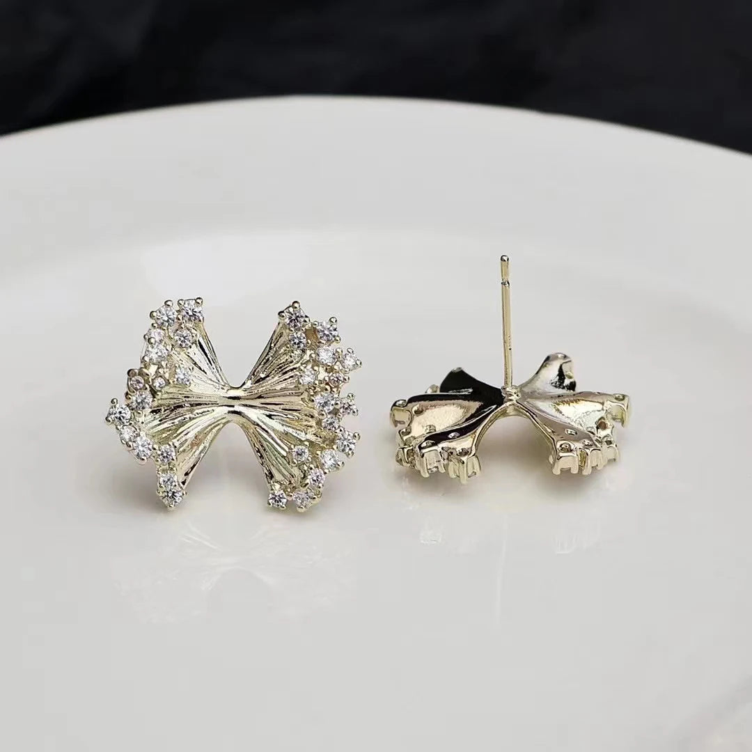 Female Bowknot New Design Small Mini Stud Earring Fashion Glitter Elegant Graceful Chic Bulk Jewelry Accessories for Women Daily