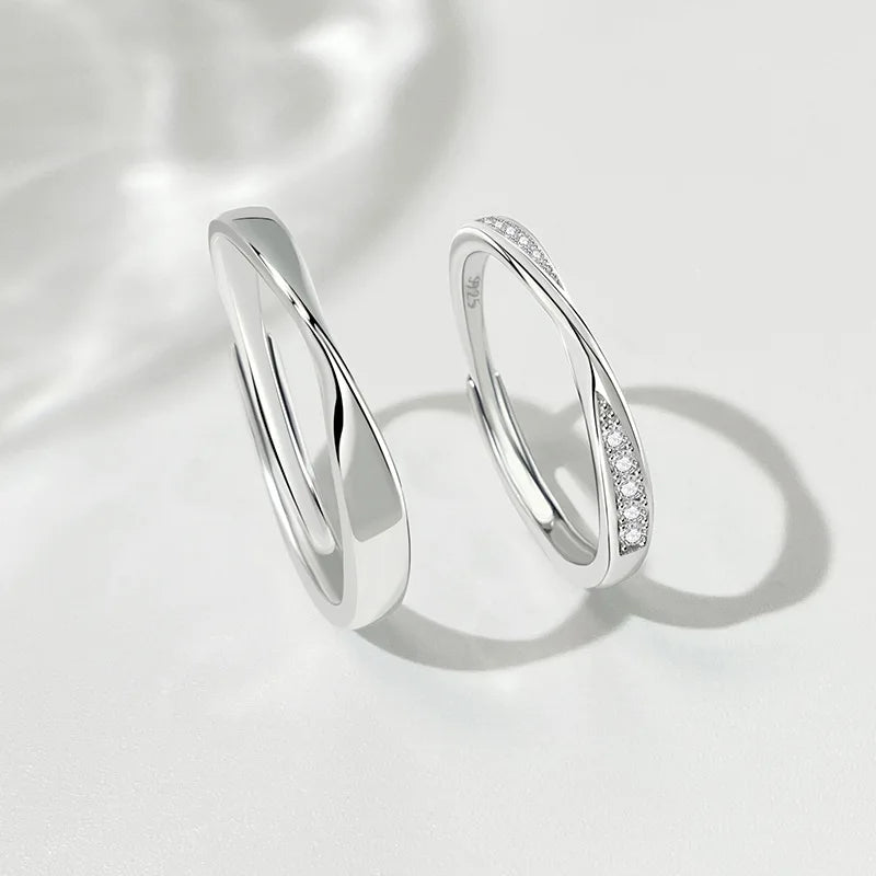 Mobius Strip Couple Rings A Pair of Copper Silver-Plated Fashionable and Trendy Female Male Ring for Gift Accessories Wholesale