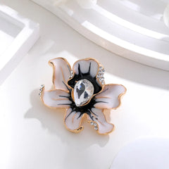 Fashion Flowers Glitter Luxury Sparking Brooches for Girls Sweet Pins Jewelry for Women Ladies Accessories Wholesale New Design