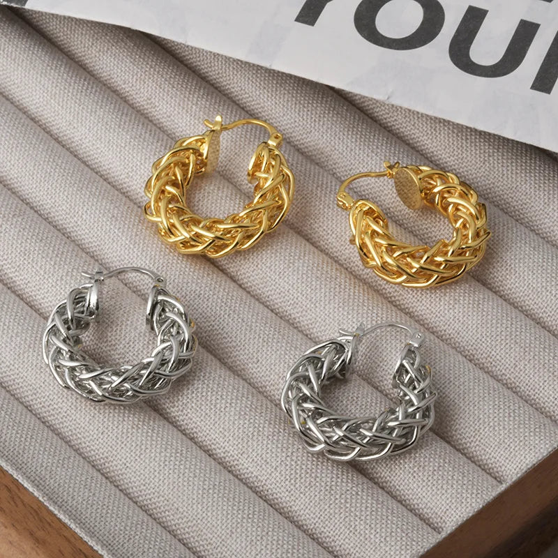 Ins Fashionable Woven Twist Hoop Earrings Ear Buckles Niche Design High-end Retro Cool Aesthetic Earrings European and American