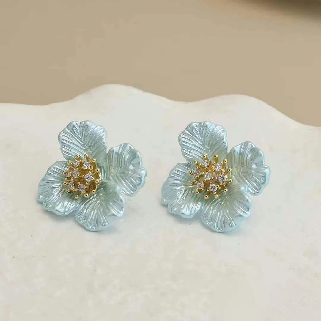 Women Hot Sale Classic Flower Shape Small Stud Earring Sweet Fashion Gentle Luxurious Bulk Order Jewelry Accessories for Daily