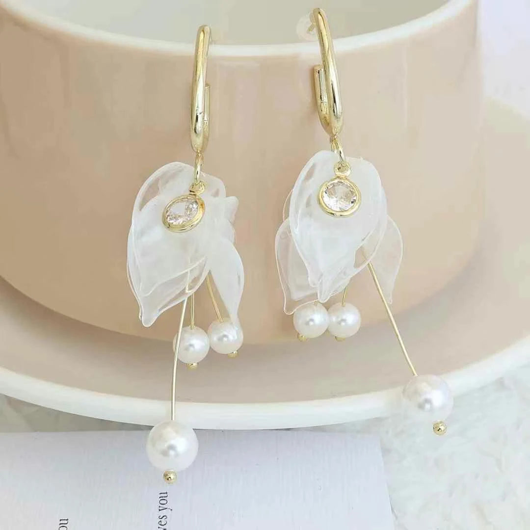 Women Hot Sale Tassel Leaf Imitation Pearl Long Drop Earring Fashion Elegant Luxurious Affordable Bulk Daily Jewelry Accessory