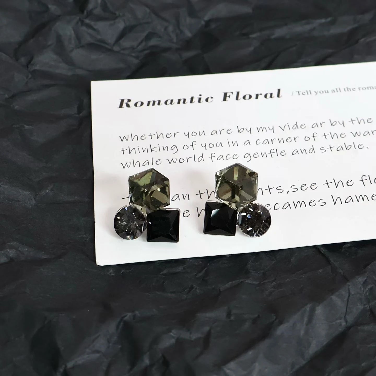 Trendy Stylish Rhinestone Stud Earrings for Girls Luxury Minimalist Jewellry for Women Ladies Accessories Chinese Supplier