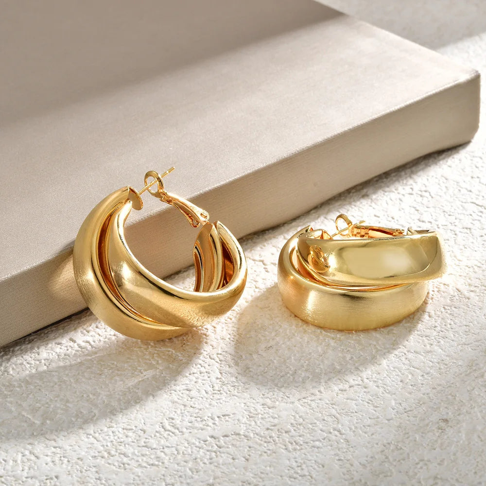 Fashion Women's Hoop Earrings Geometric Circle Retro Style Cross Wide Earrings Elegant Luxury Simple Chic Earrings Wholesale