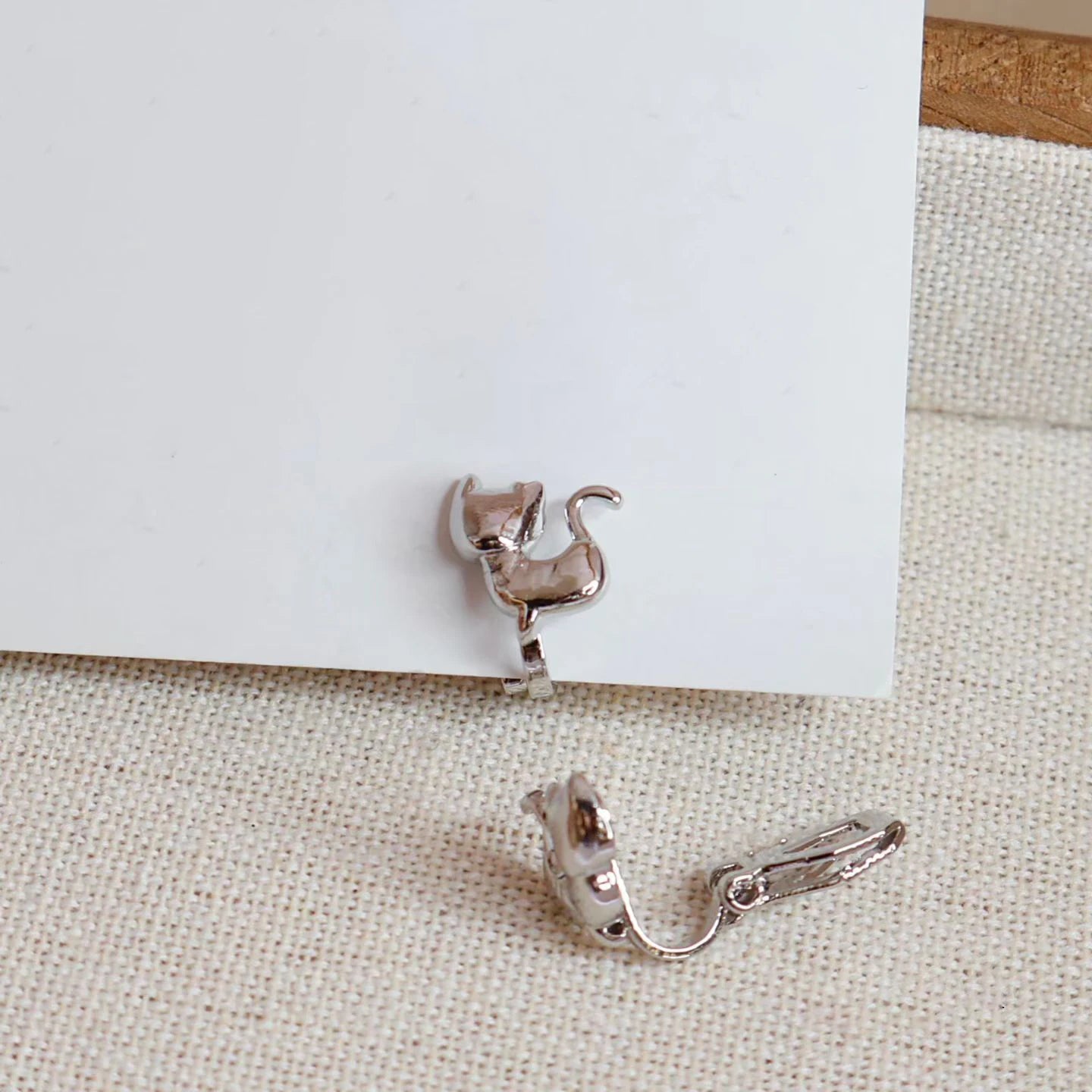 Fashion Vintage Chinese Style Animals Cat Clip on Earrings for Girls Sweet Jewelry for Women Ladies Accessories Wholesale