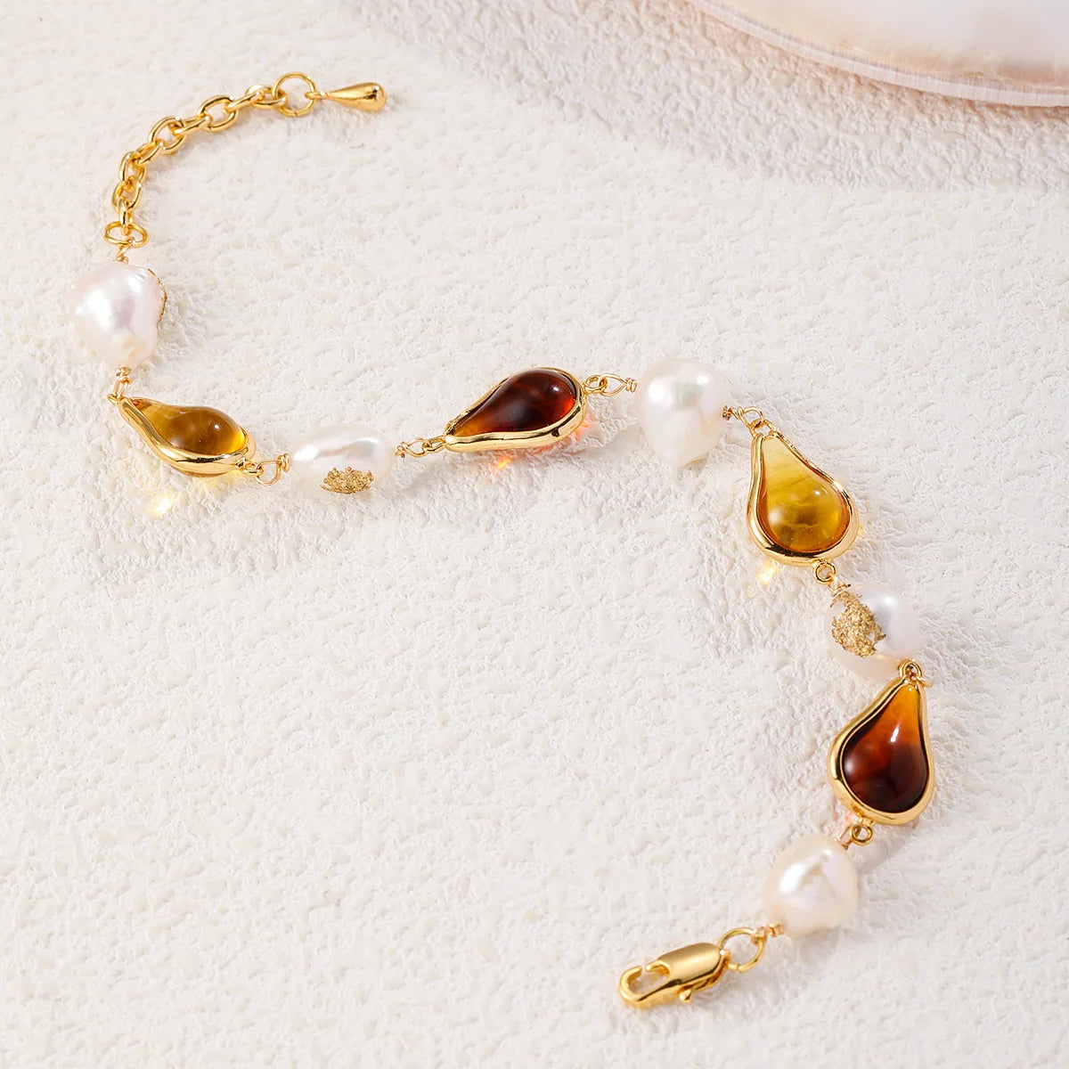 Fashion Baroque Pearl Glass Crystal Bracelets for Girls Elegant Vintage Jewelry for Women Ladies Wholesale China Factory Bulk