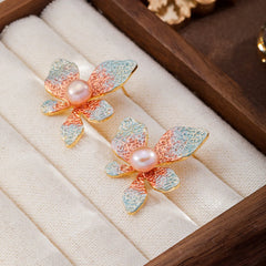 Fashion S925 Silver Flower Freshwater Pearl Copper 18K Gold Plated Stud Earrings for Girls Bold Jewelry for Women Lady Wholesale