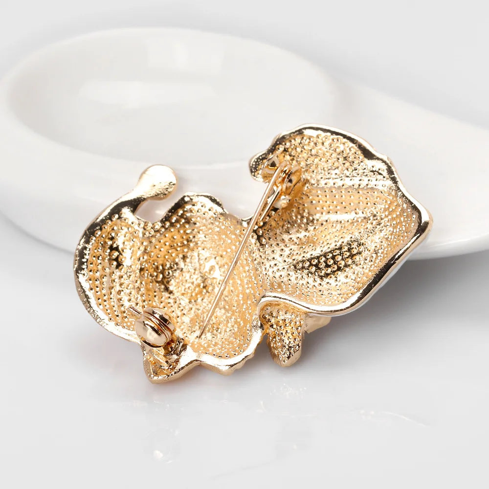 Fashion Sweet Cat Elegant Cute Brooches for Girls Trendy Glamorous Charms Pins Jewelry for Women Ladies Accessories Wholesale