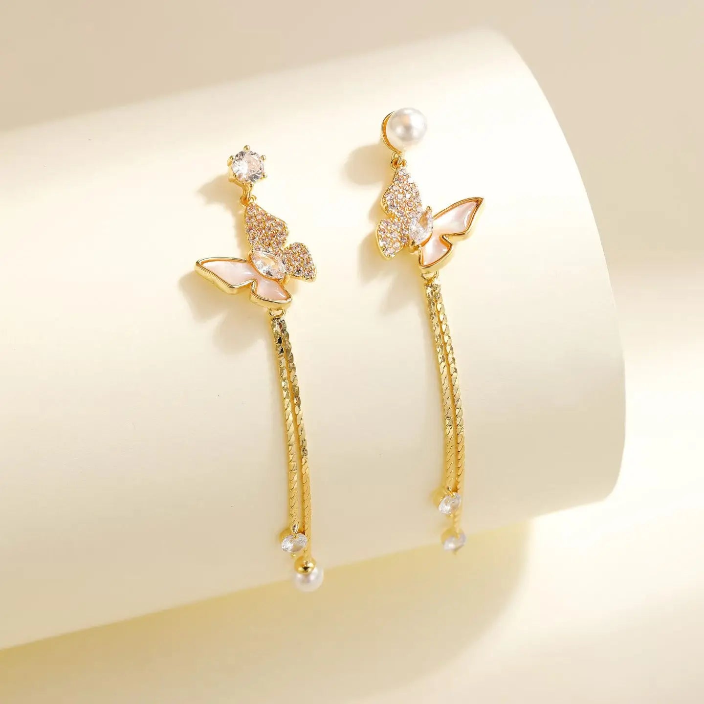 Fashion Elegant Trendy Tassel Butterfly Drop Earrings for Girls Sweet Dainty Glamorous Jewelry for Women Ladies Accessories
