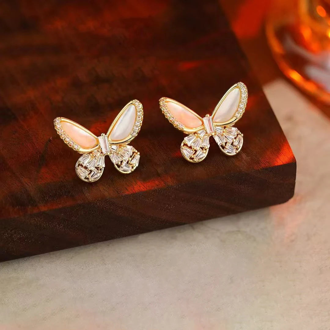 Sweet Butterfly Bowknot Glitter Stud Earrings for Girls Elegant Cute Jewellry for Women Ladies Accessories Chinese Supplier