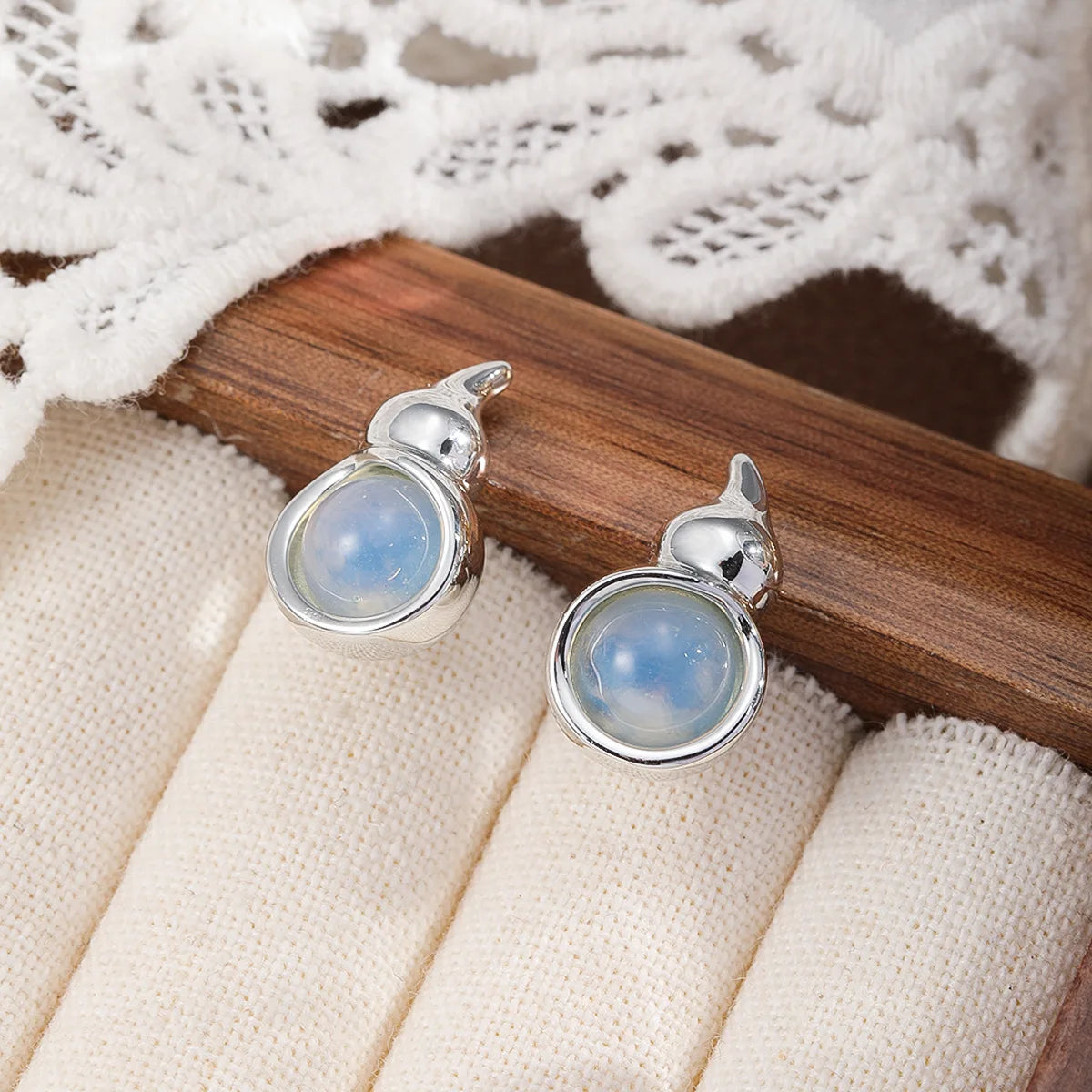 Fashion Turquoise Chalcedony Gourd Stud Earrings for Girls Sweet Trendy White K Plated Jewelry for Women Ladies Wholesale Bulk