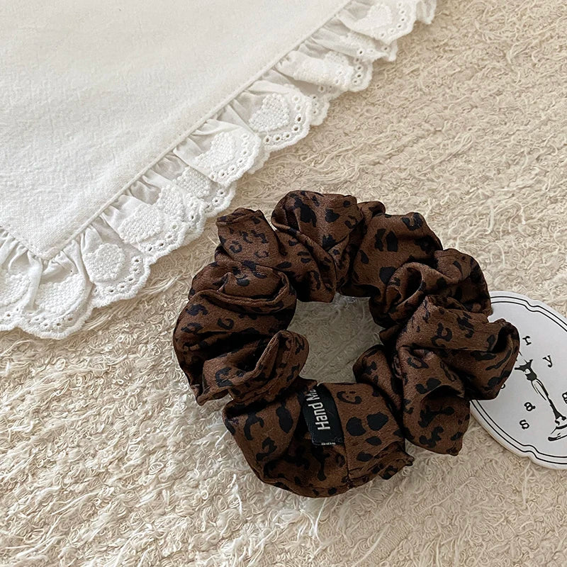 Sweet Elegant Graceful Scrunchies for Girls Trendy Stylish Adorable Cute Hair Ties for Women Ladies Hair Accessories in Stock