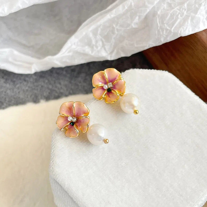 Fashion Flower Freshwater Pearl Drop Earrings for Girls 18K Gold Plated Jewelry for Women Ladies Wholesale China Factory Bulk