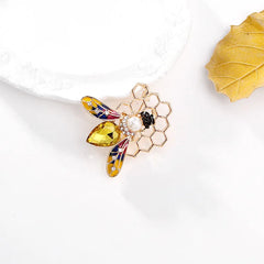 Fashion Animals Insects Bees Sweet Brooches for Girls Elegant Trendy New Design Pins Jewelry for Women Ladies Accessories