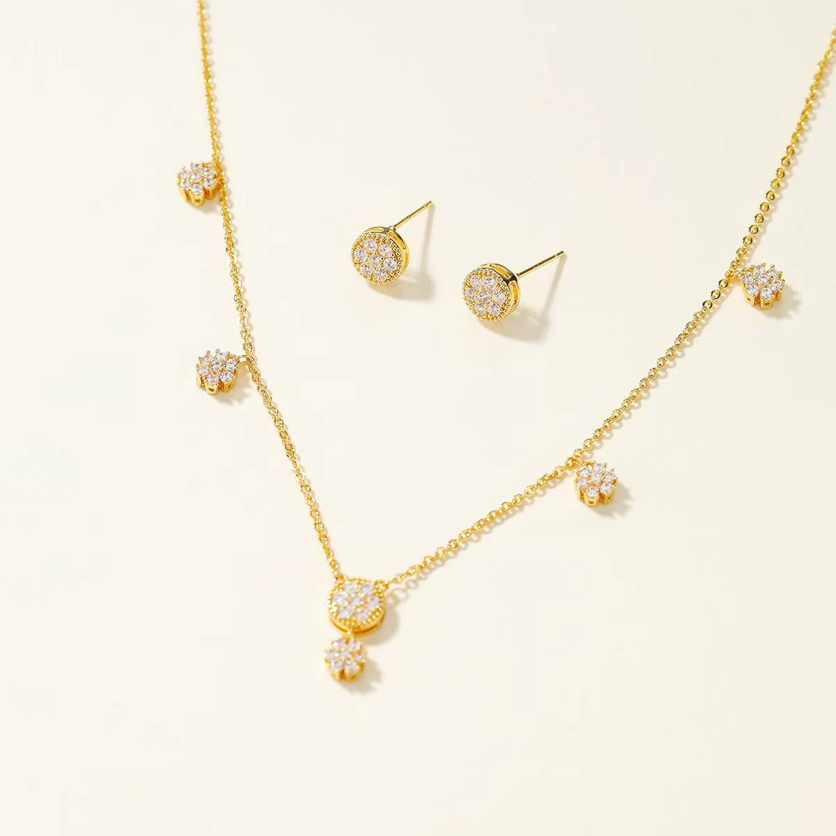 Stylish Trendy Elegant Luxury Necklaces for Girls Cute Charms Stud Earrings Jewelry Sets for Women Ladies Accessories Chic