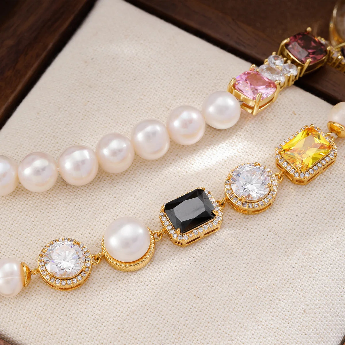 Fashion Freshwater Pearl Cubic Zirconia Glitter Bracelets for Girls Sweet Classic Jewelry for Women Ladies Wholesale Bulk