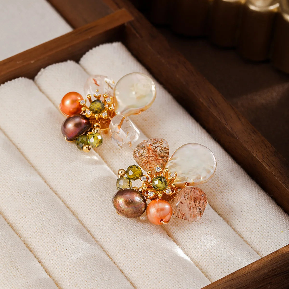 Fashion Freshwater Pearl Crystal Cubic Zirconia 18K Gold Plated Stud Earrings for Girls Trendy Jewelry for Women Lady Wholesale