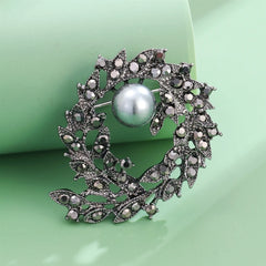 Fashion Vintage Imitation Pearl Retro Glitter Brooches for Girls Elegant Glamorous Pins Jewelry for Women Ladies Accessories