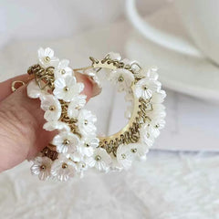 Simple Fashion Sweet Minimalistic Hoop Earrings for Girls Flower Floral Jewellry for Women Ladies Accessories Chinese Supplier