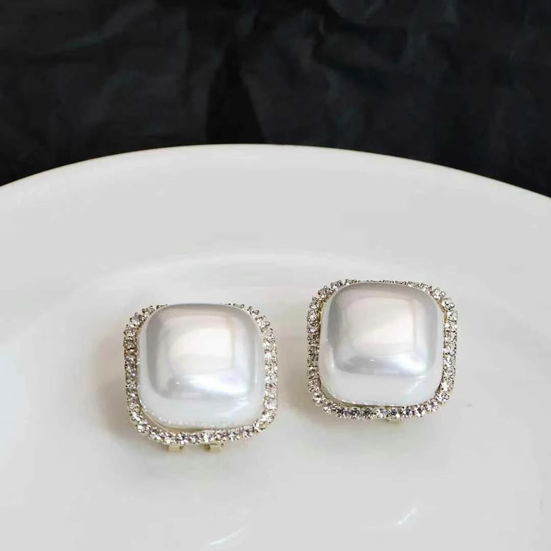 Women Hot Sale Imitation Pearl Small Stud Earring Fashion Elegant Graceful Bulk Order Jewelry Accessories for Female Daily Use