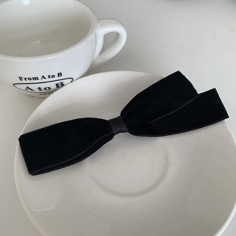 Girls Winter Autumn Velvet Solid Colored Minimalistic Hair Clips Fashion Chic Classic Wholesale in Stock Barrette Accessories