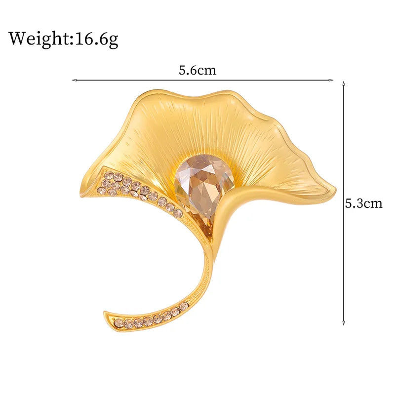 Fashion Mental Alloy Gingko Brooches for Girls Simple Minimalistic Rhinestone Pins Jewelry for Women Ladies Accessories Hot Sale