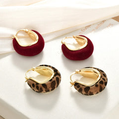 Retro Leopard Print Earrings Flocked U-shaped Wine Red Ear Buckles Trendy High-end Stylish Women Ear Jewelry Bulk Autumn Winter