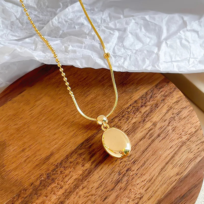 Women Chain Minimalistic 18k Gold-plated Abalone Shell Necklace Fashion Simple Low MOQ in Stock Jewelry for Female Causal