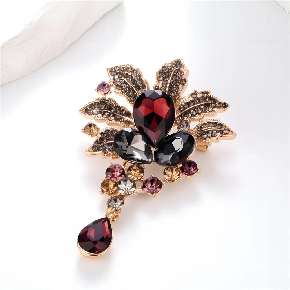Fashion Sweet Glitter Rhinestone Sparking Luxury Brooches for Girls Bold Pins Jewelry for Women Ladies Accessories Wholesale