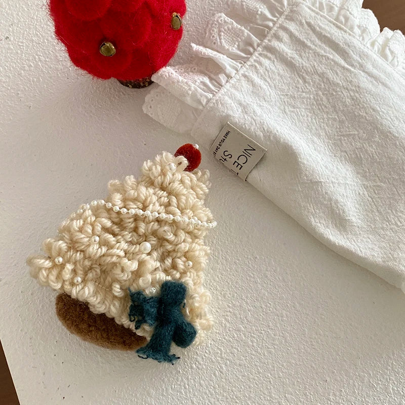 2025 Christmas Tree Imitation Pearl Hair Clips for Girls Elegant French Style Barrettes for Women Ladies Hair Accessories Chic