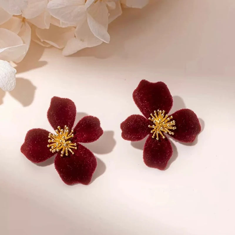 Elegant Luxury Flowers Velvet Sweet Hoop Earrings for Girls Art Deco Dainty Bold Trendy Jewelry for Women Ladies Accessories