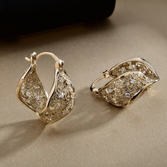 Fashionable Exquisite Earrings Women Twisted U-Shaped Hollow Set Glitter Zircon Earring Elegant Niche Design Luxury Earrings