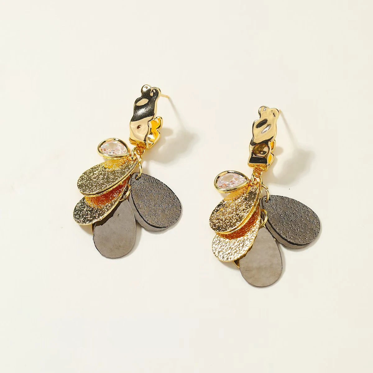 Fashion Rhinestone Swan Glitter Dainty Drop Earrings for Girls Sweet Flowers Jewellry for Women Ladies Accessories Wholesale