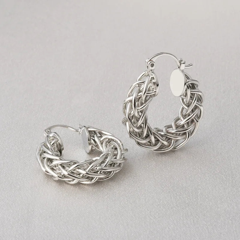 Ins Fashionable Woven Twist Hoop Earrings Ear Buckles Niche Design High-end Retro Cool Aesthetic Earrings European and American