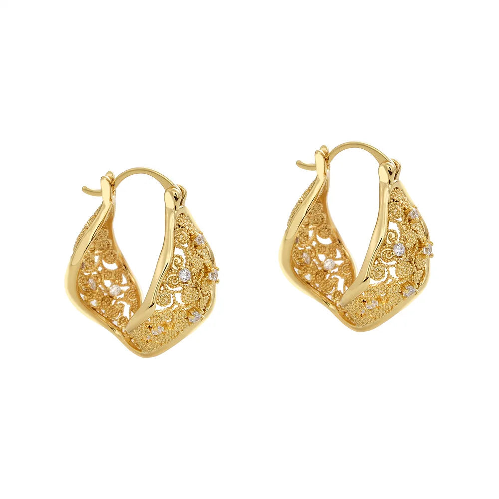 Fashionable Exquisite Earrings Women Twisted U-Shaped Hollow Set Glitter Zircon Earring Elegant Niche Design Luxury Earrings