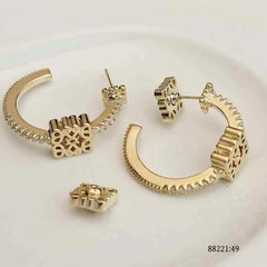 Female High Quality Lightweight Creative Design Medium Small Hoop Earring Luxurious Glamorous Fashion Bulk Jewelry Accessories